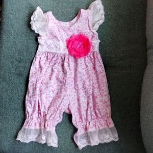Haute Baby Poppy Dream Bubble romper size 18 pink cream